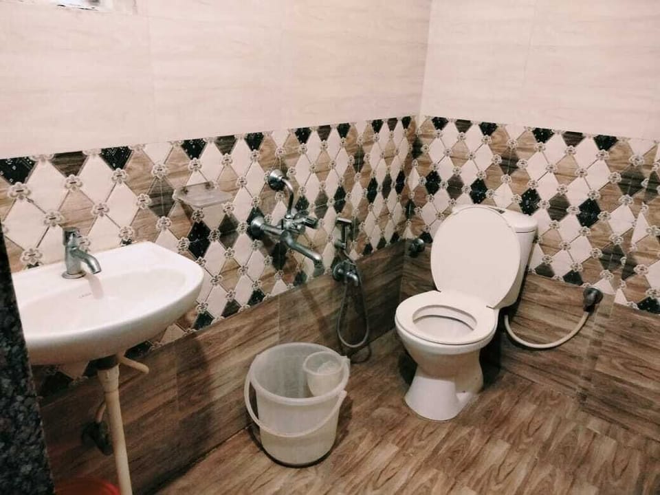 Double Room | Bathroom
