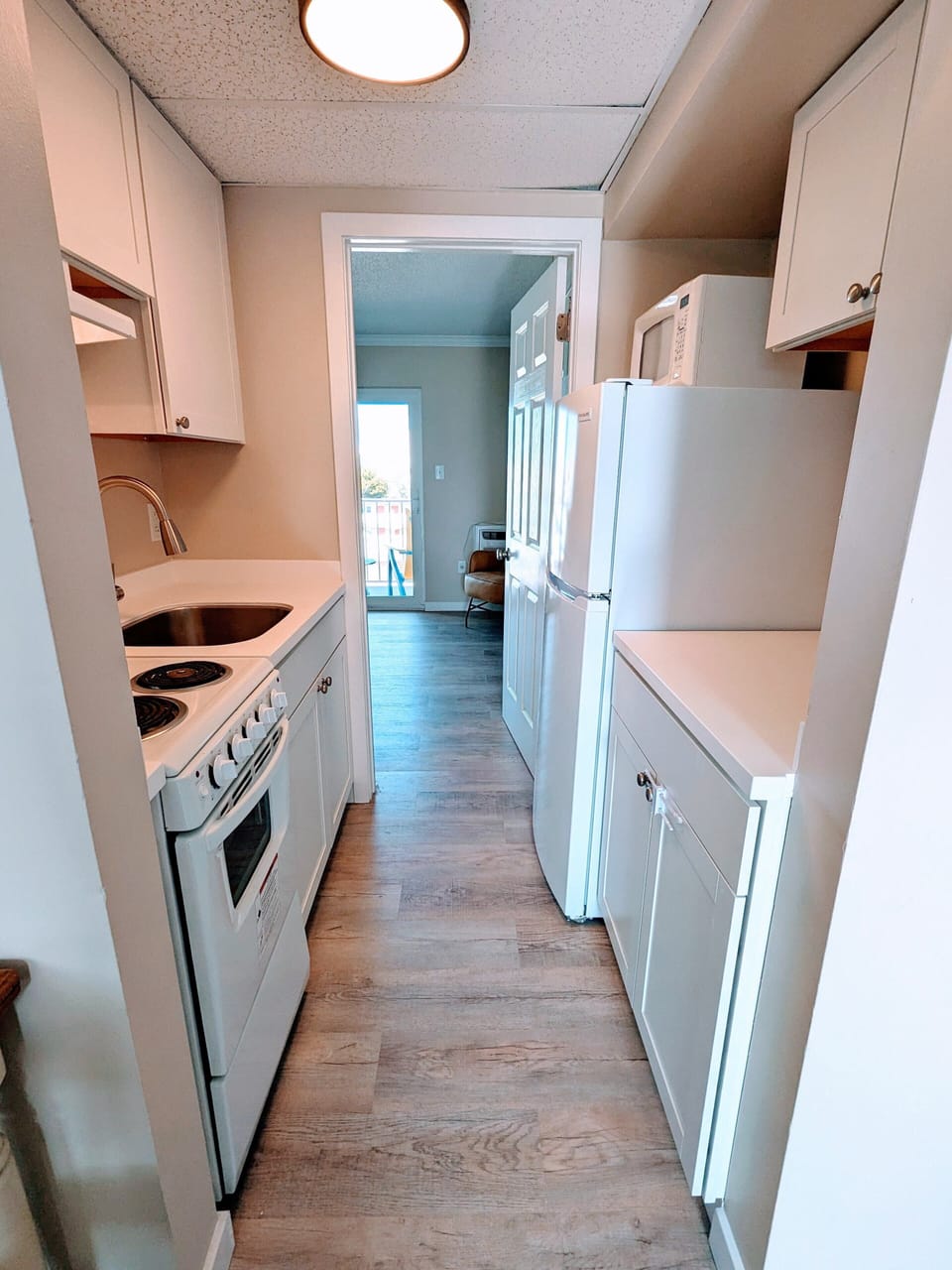 Super Clean White Kitchen