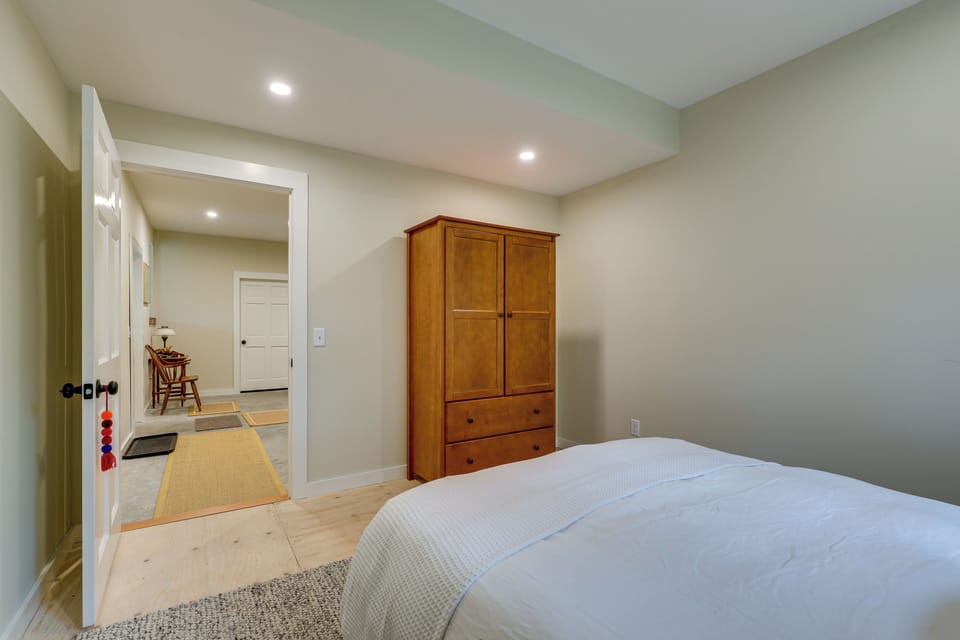 House (5 Bedrooms) | Interior