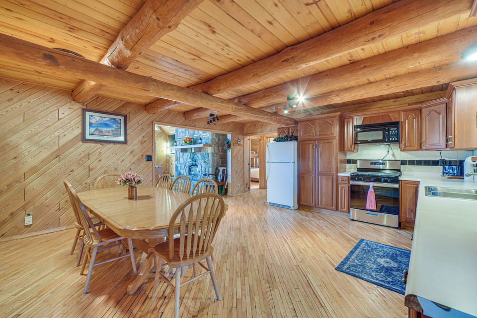 House (3 Bedrooms) | Interior