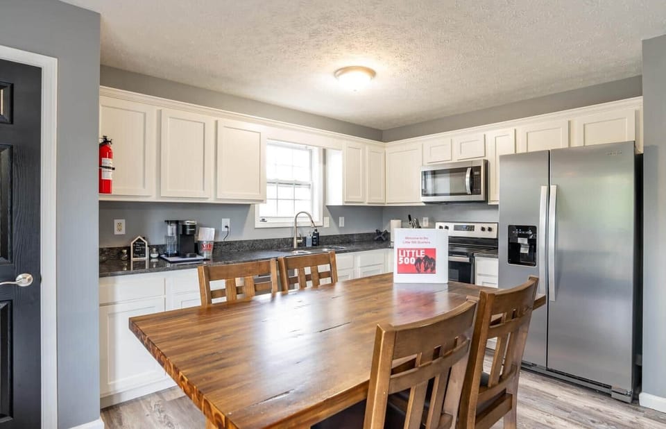 1450 N Willis Dr Unit 1-large-009-005-DSC3885-1500x967-72dpi