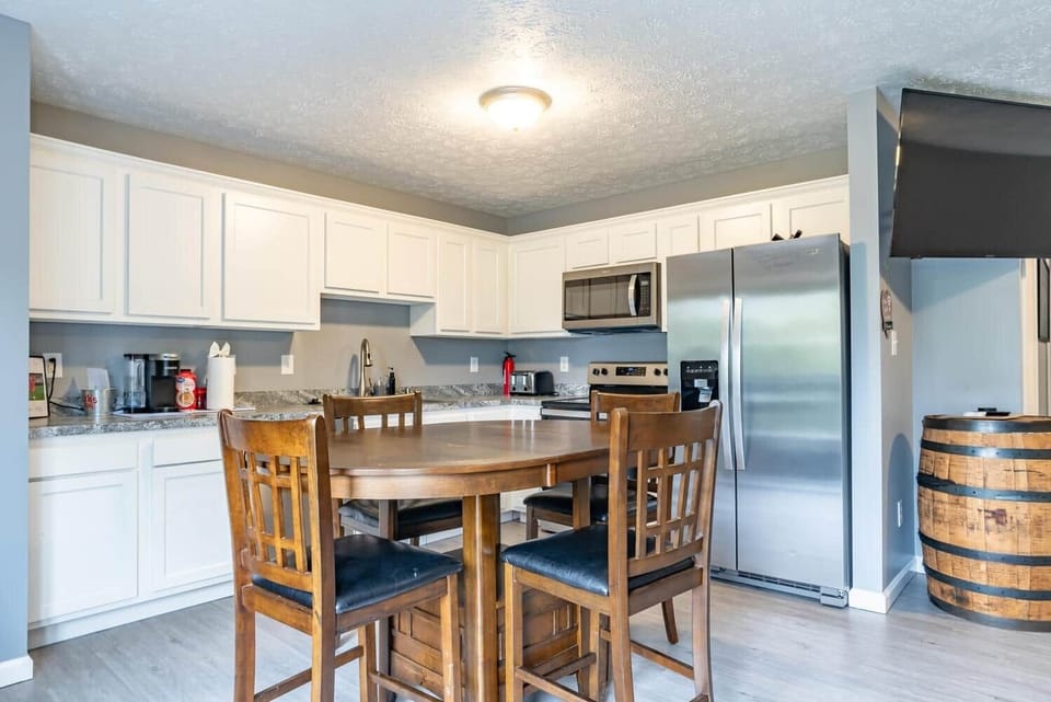 1450 N Willis Dr Unit 5-large-010-008-DSC4085-1499x1000-72dpi