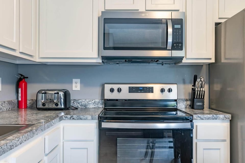 1450 N Willis Dr Unit 5-large-012-006-DSC4089-1499x1000-72dpi