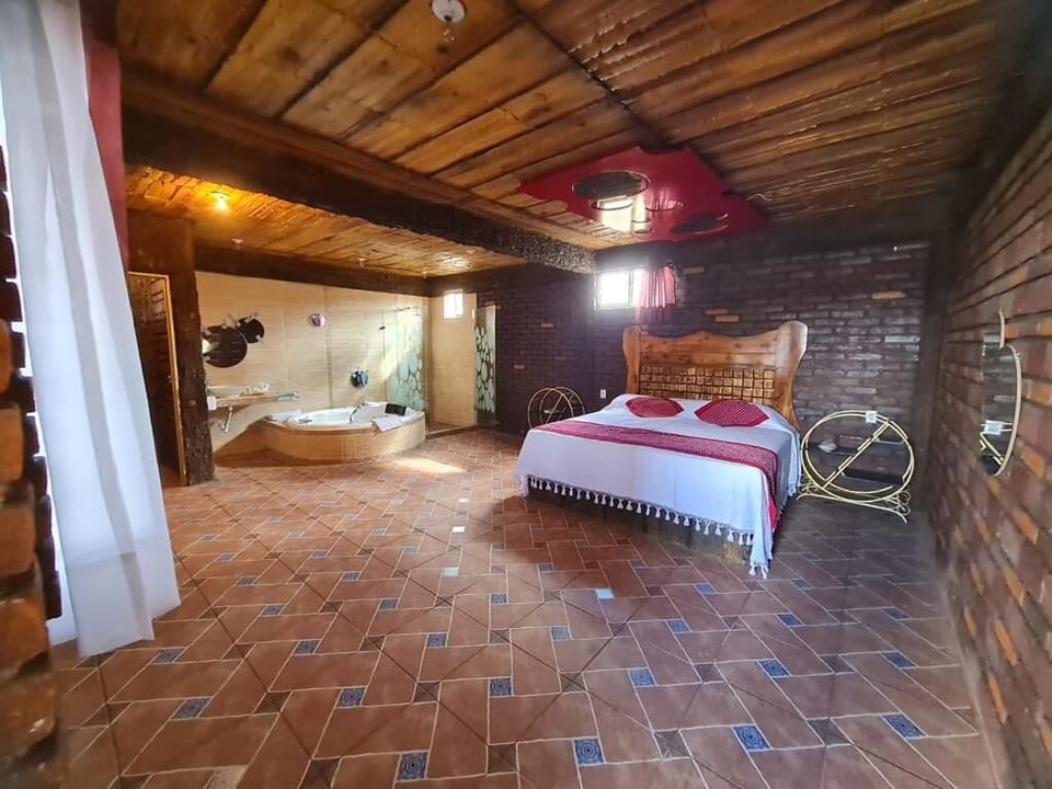 Deluxe Room | In-room safe, free WiFi, bed sheets