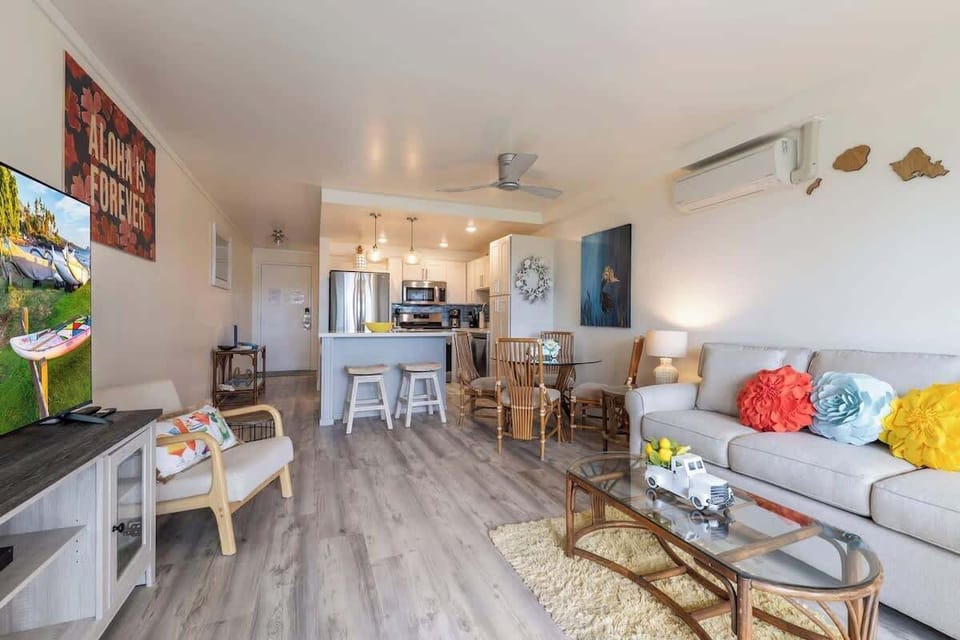 Stay comfortable in this condo with Split AC, ceiling fan, and plenty of seating