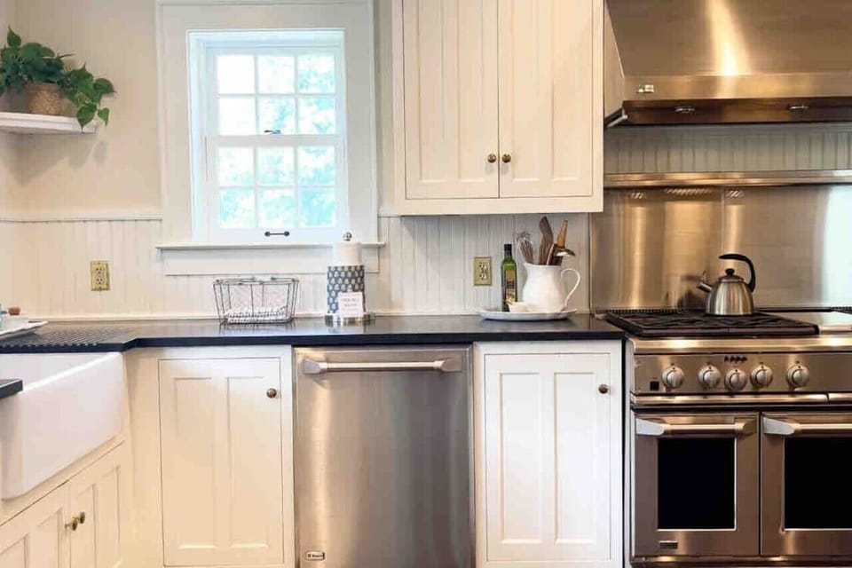 The gourmet kitchen in Boxwood House.