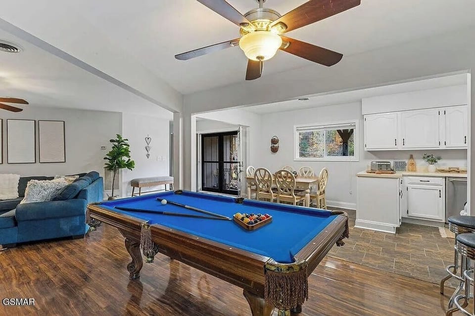 Challenge your friends to a game on your private pool table in this spacious entertainment area with full kitchen.
