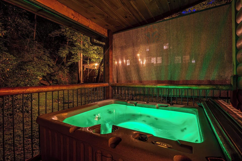 Hot tub with night view