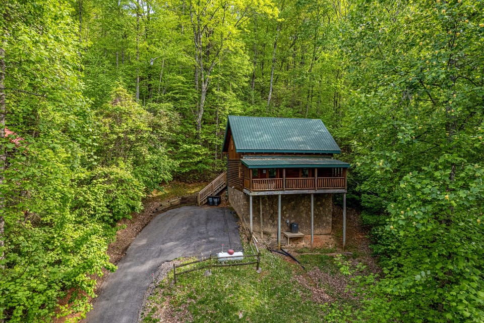 Duke's Den cabin