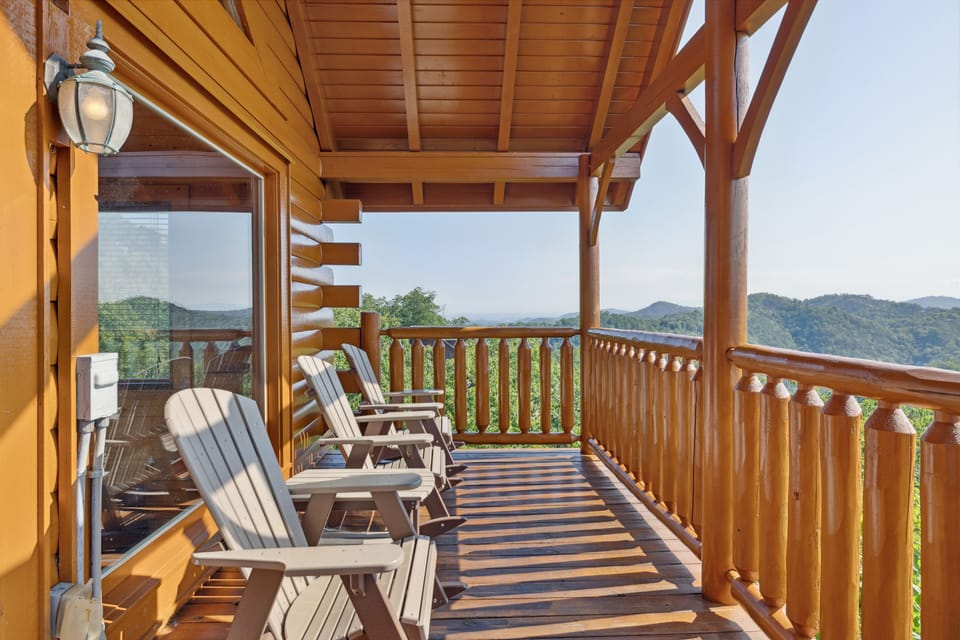 balcony with seating