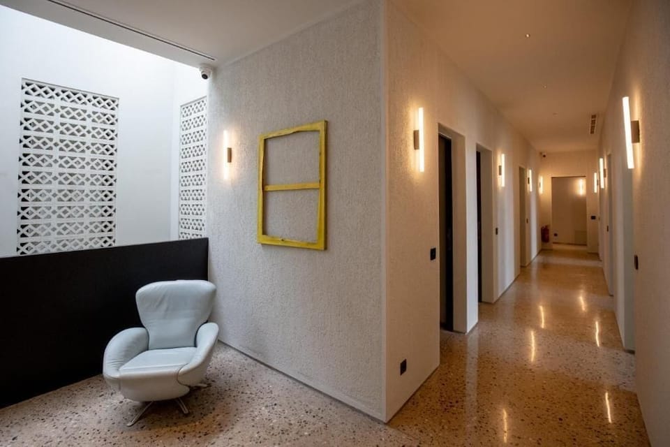Basic Room | Living area | Flat-screen TV