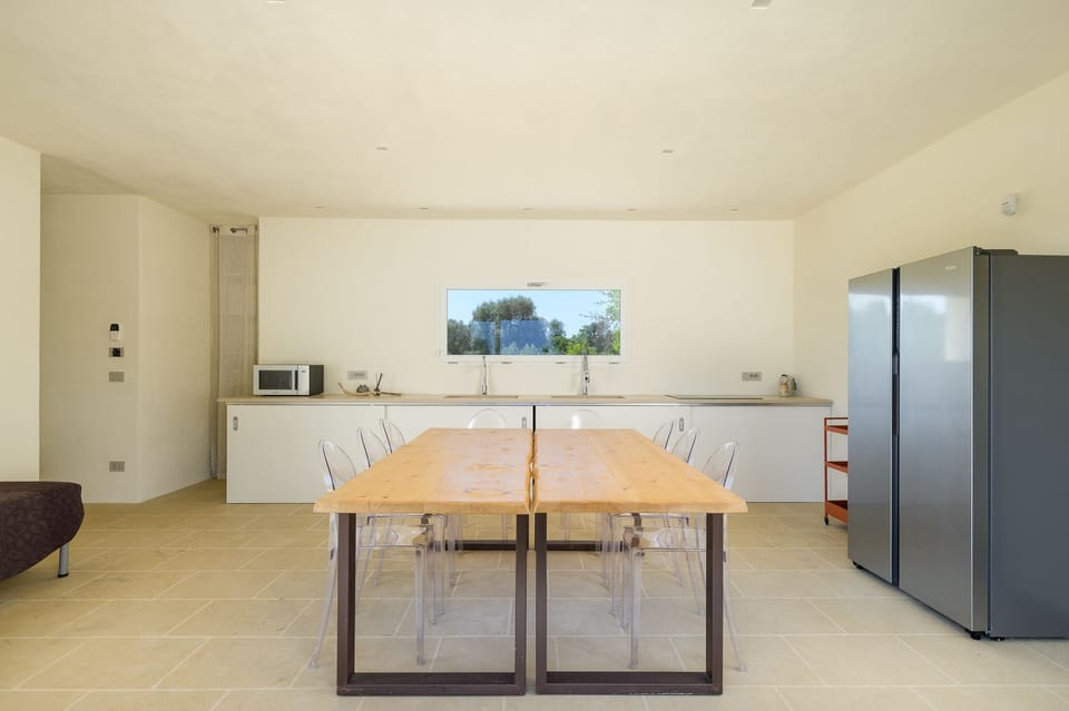 Basic Villa | Private kitchen | Fridge, microwave, oven, stovetop