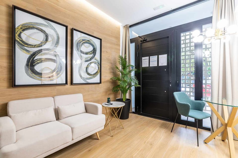 Living room,Dining area