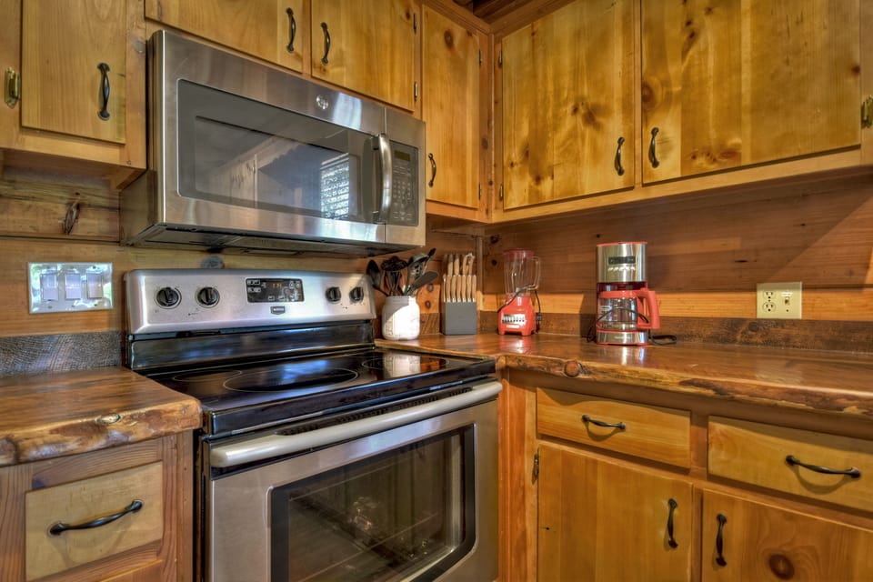 Whip up a meal or two to enjoy with that big Georgia Mountain View 