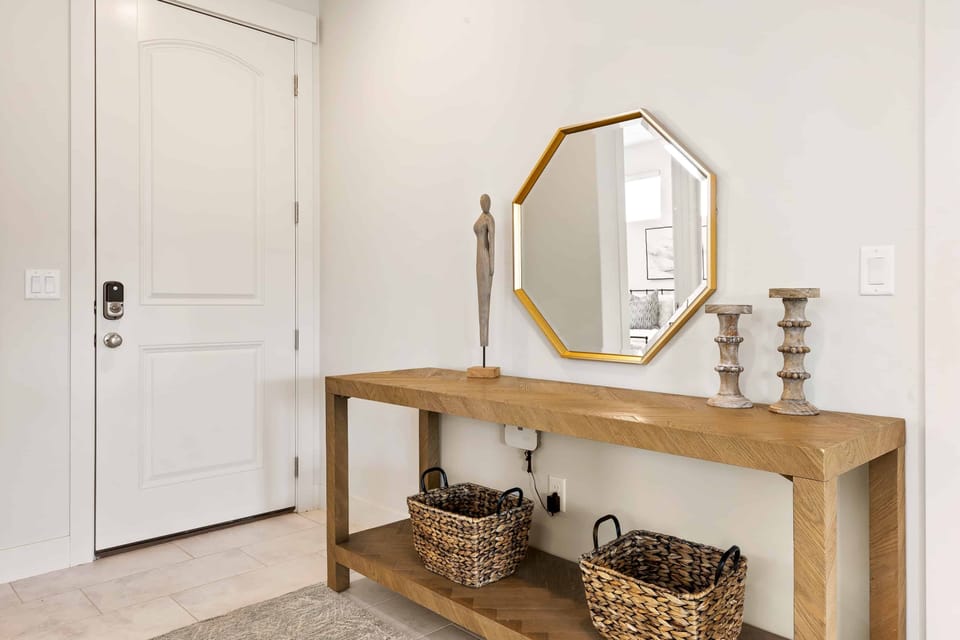 House, 5 Bedrooms | Interior