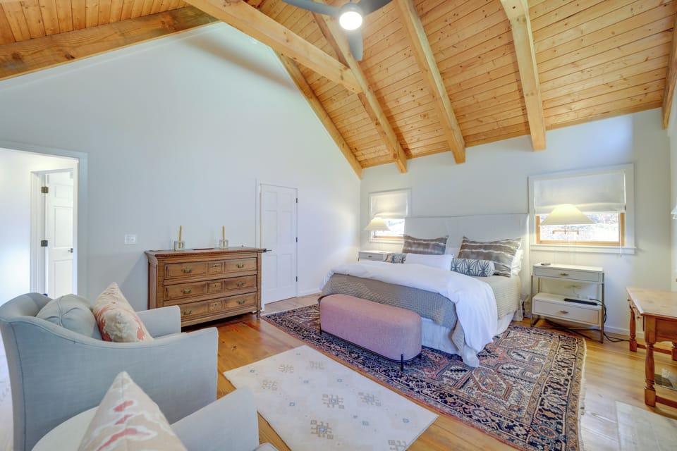 House (4 Bedrooms) | Interior