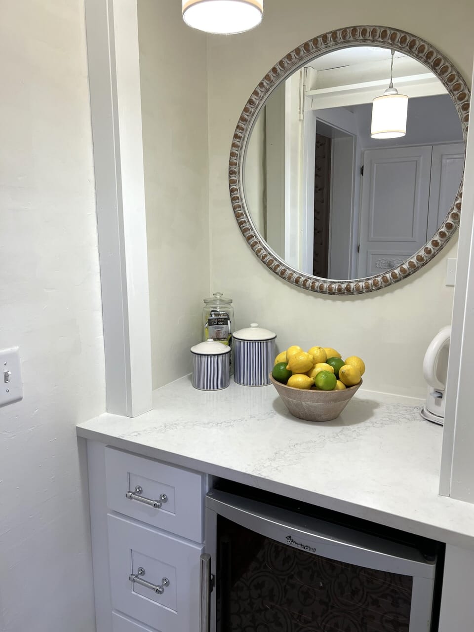 beverage nook