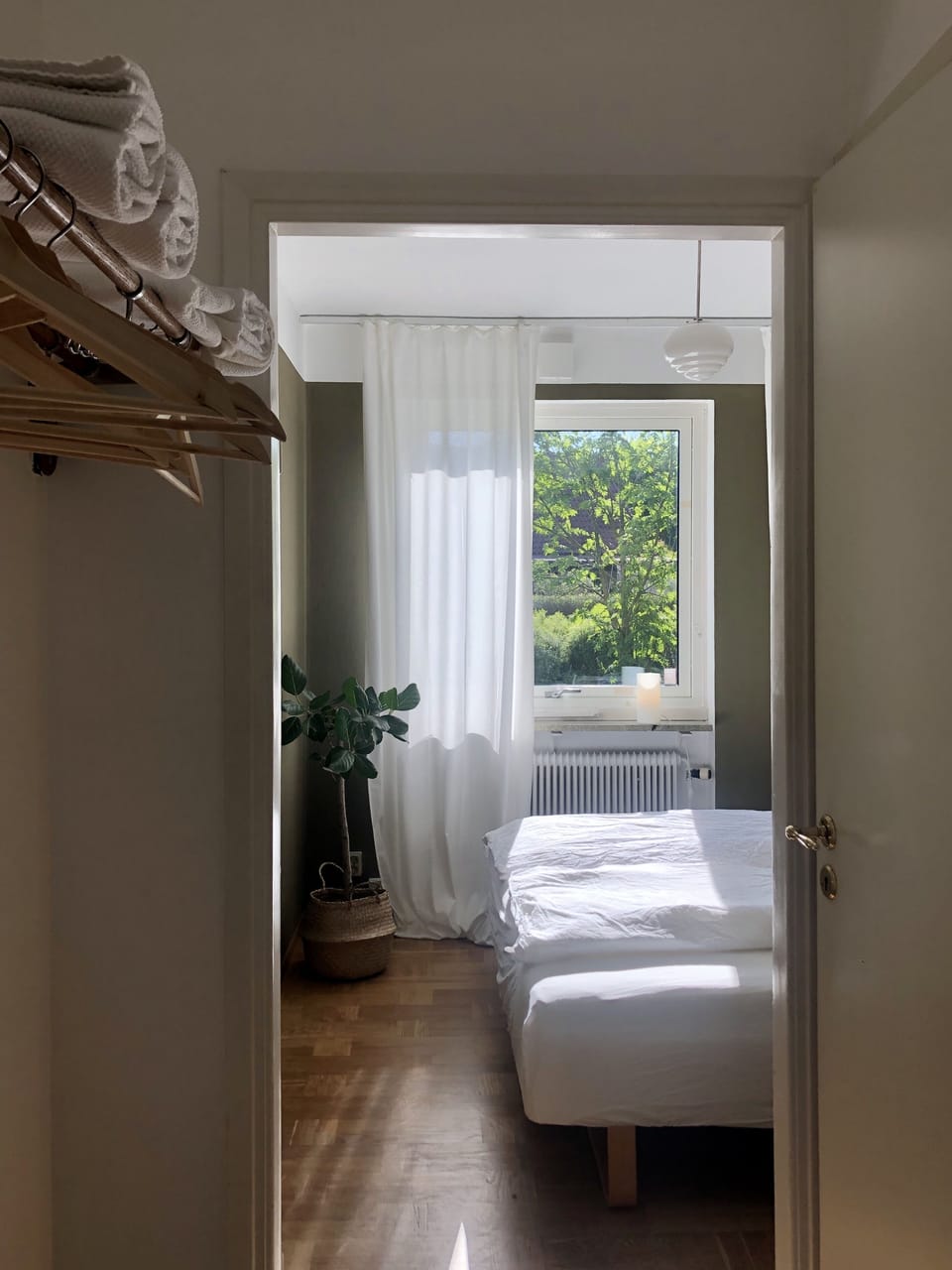 Basic Double Room | Soundproofing, free WiFi, bed sheets
