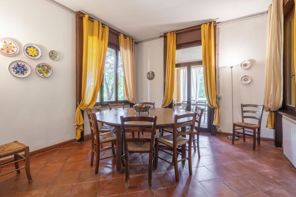Room | Dining room