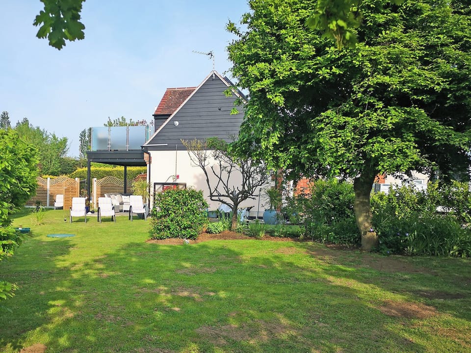 Garden | Rose Cottage, Peldon