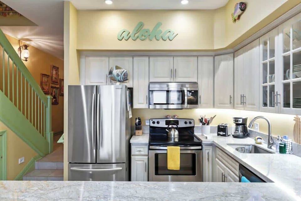 Fully equipped kitchen with your stay in mind.