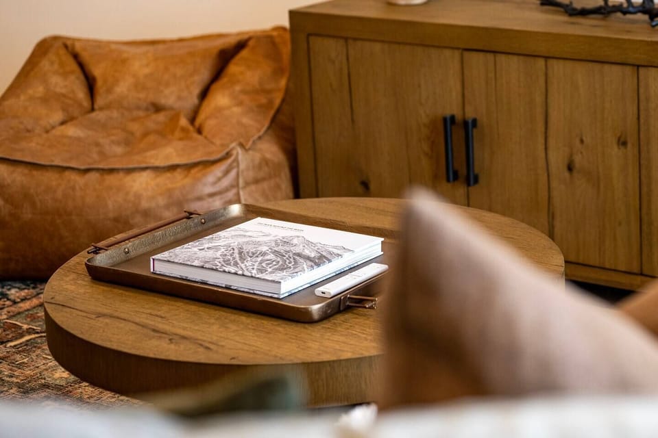 Guest book and remote.