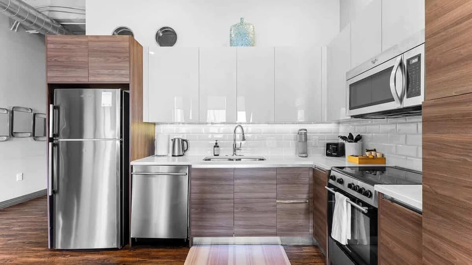 Modern finishes and sleek appliances invite culinary creativity in style!

