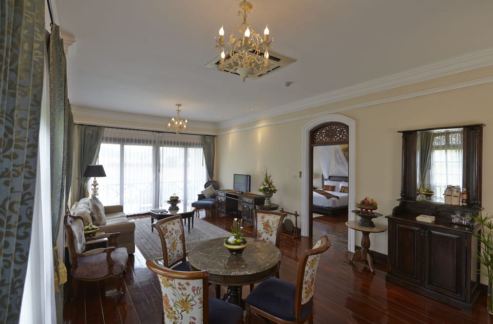 Royal Suite | In-room dining