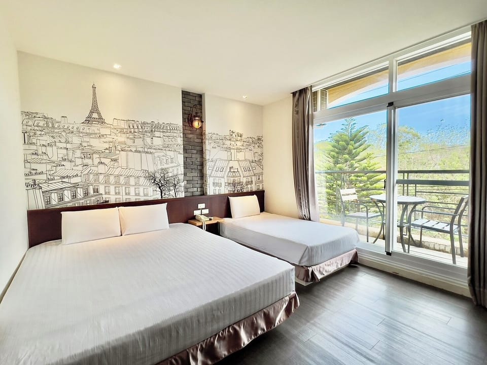 Comfort Triple Room, Balcony | Desk, blackout drapes, free WiFi, bed sheets