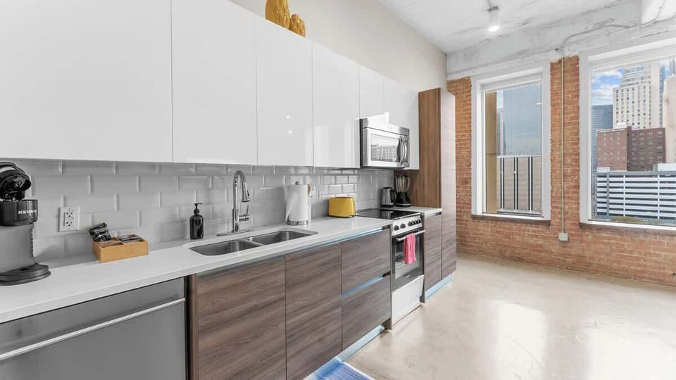 Bright and modern with stylish finishes and stunning city views to inspire your culinary creations