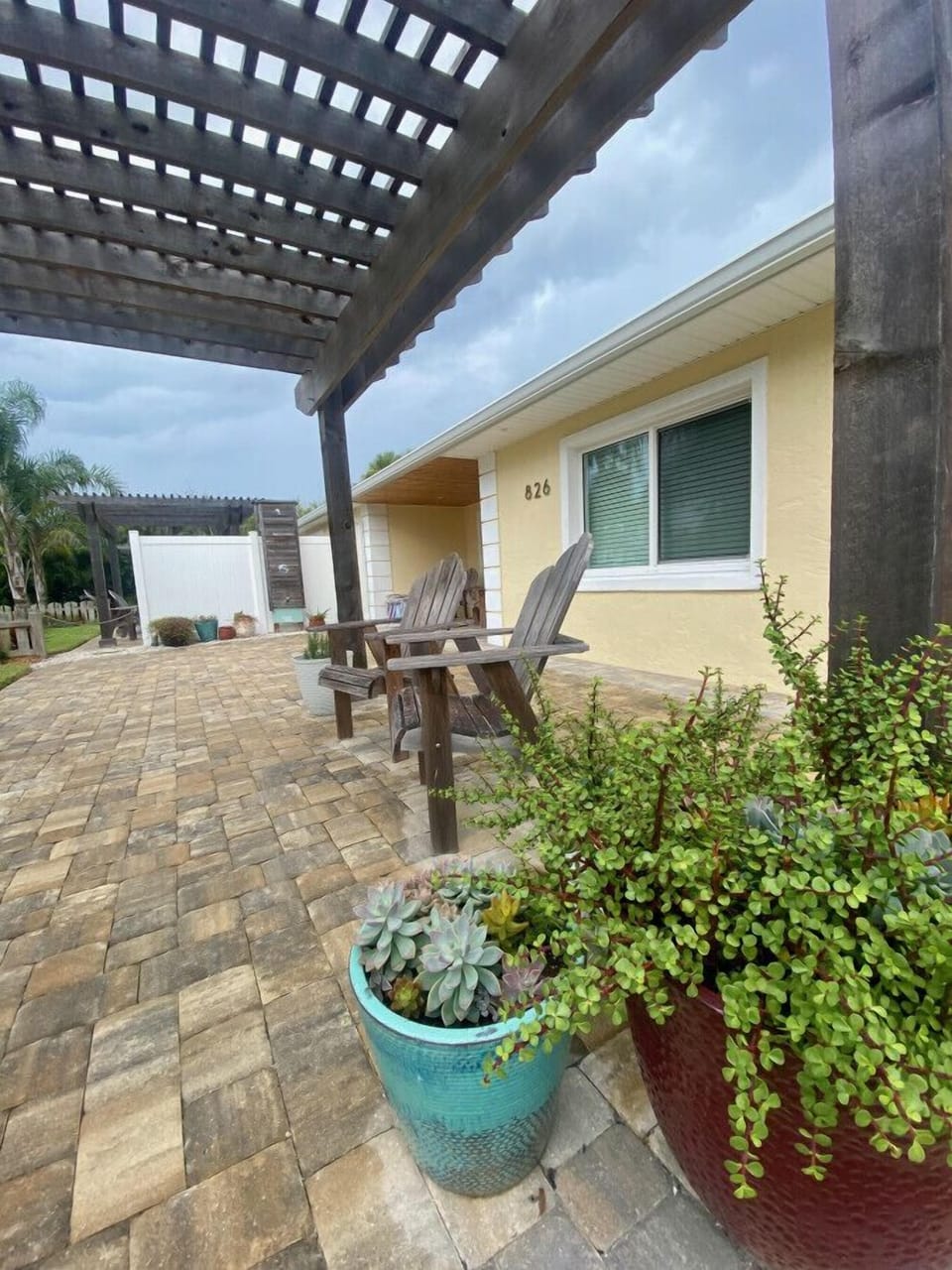 the front sitting area