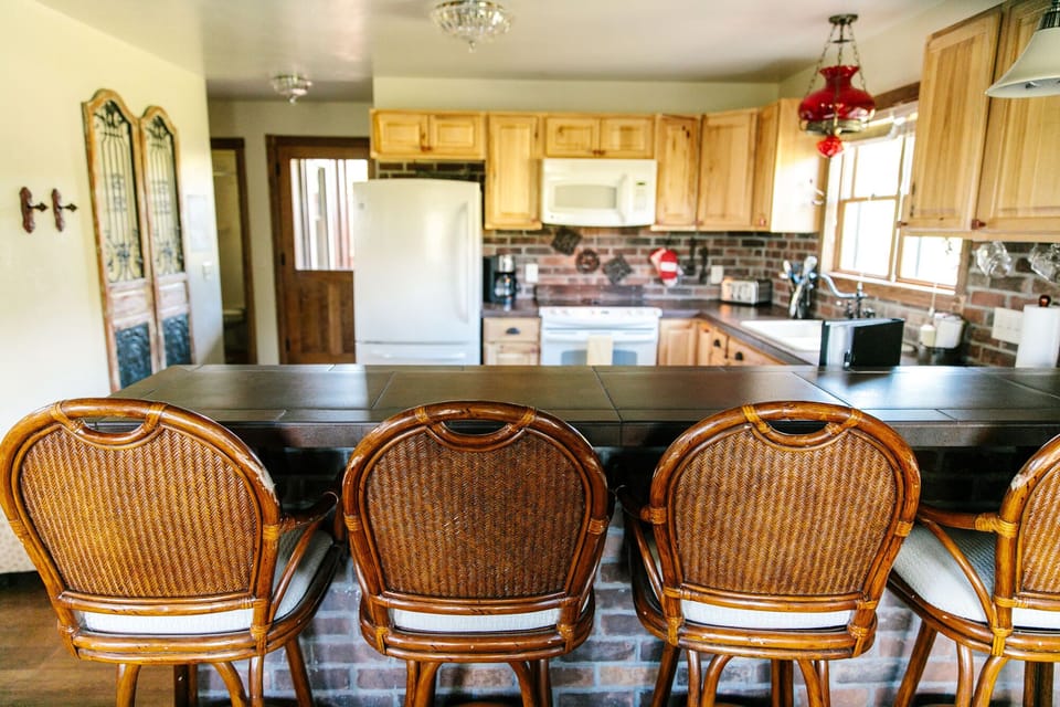 Kitchen Bar