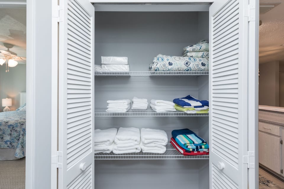 Plenty of towels, beach towels and linens for your use