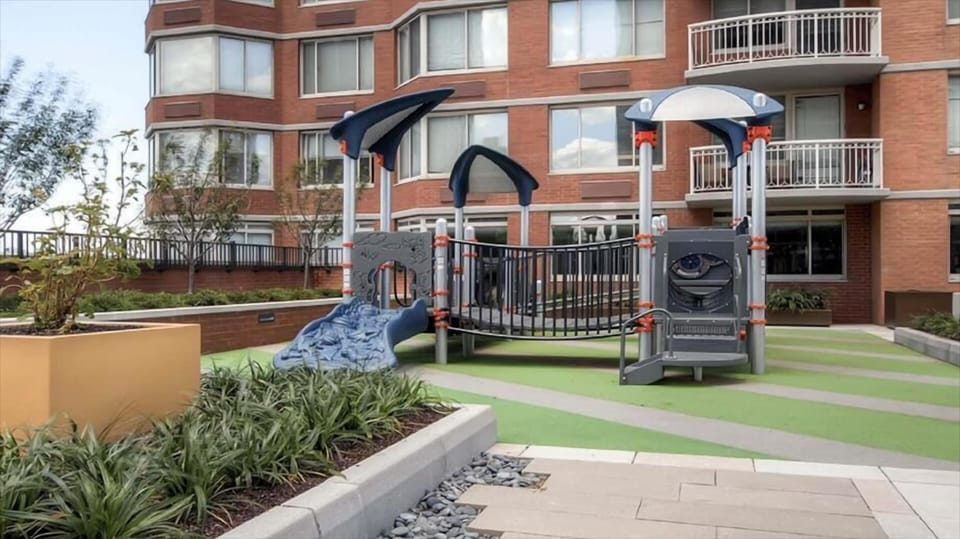 Jersey City 1 Bedroom Children’s Play Area