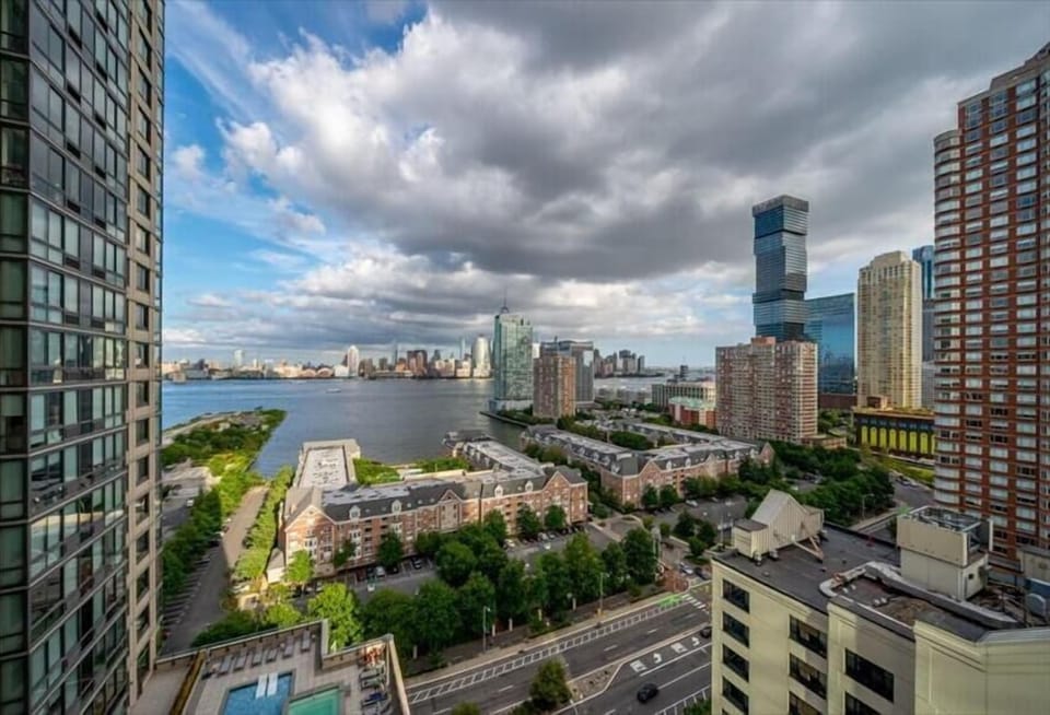 Jersey City 1 Bedroom View