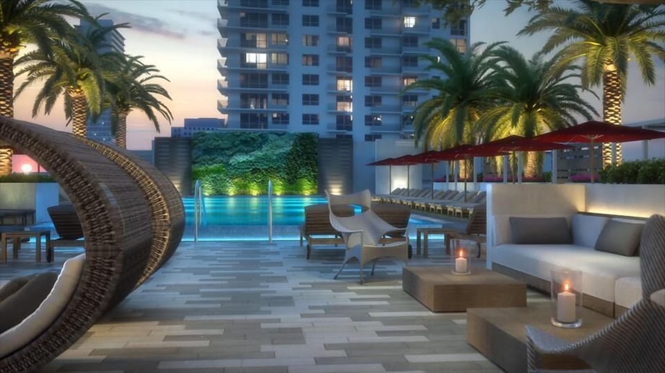 Miami 1 Bedroom Pool