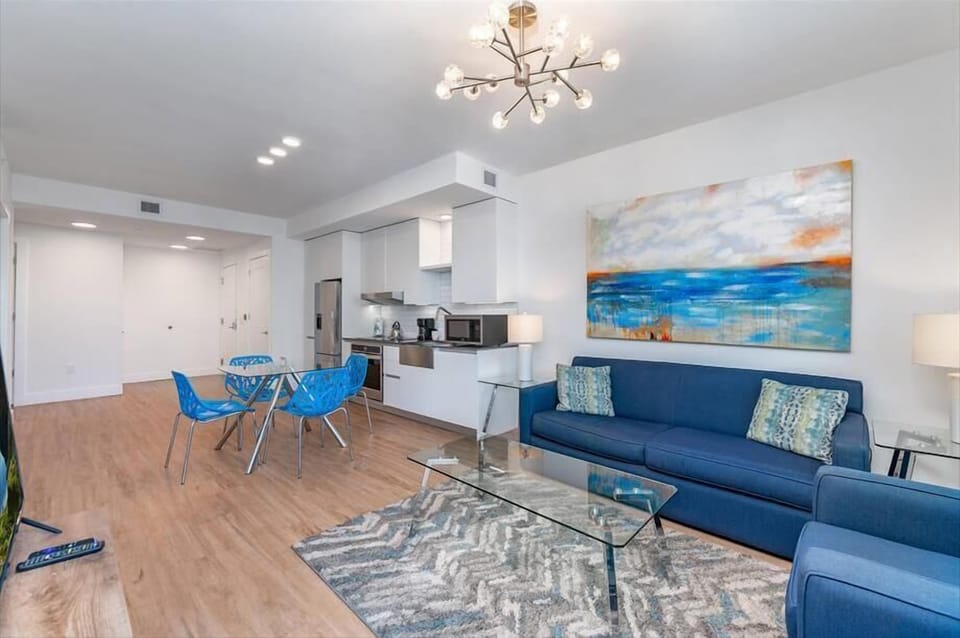 Miami 1 Bedroom Living Room