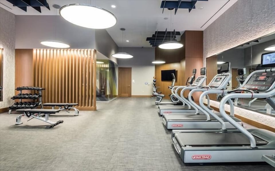 Bethesda 1 Bedroom Fitness Center