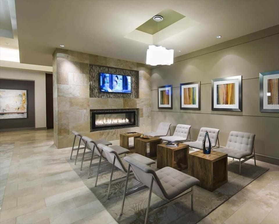 Seaport/South Boston Boston 1 Bedroom Common Area