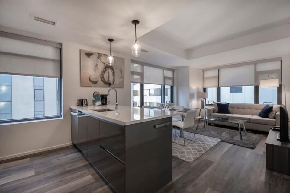 Downtown/South End Boston 1 Bedroom Kitchen