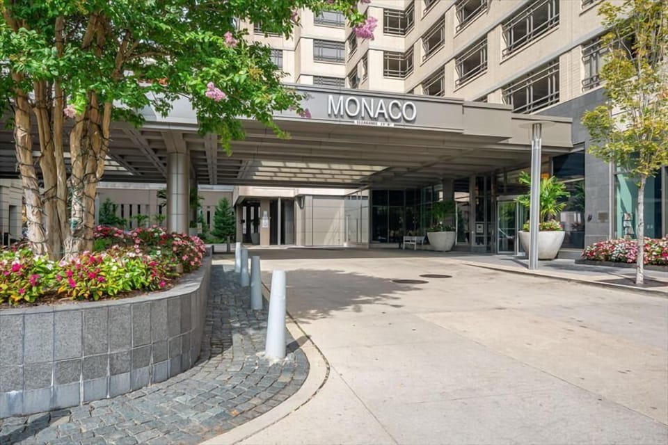 Jersey City 1 Bedroom Building Exterior