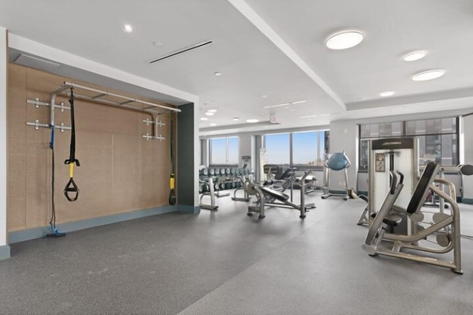 Jersey City 2 Bedroom River View Fitness Center