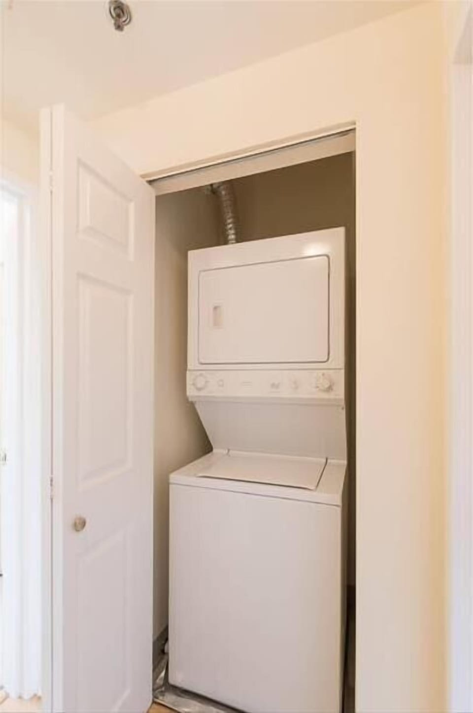 Hoboken 1 Bedroom Washer/Dryer