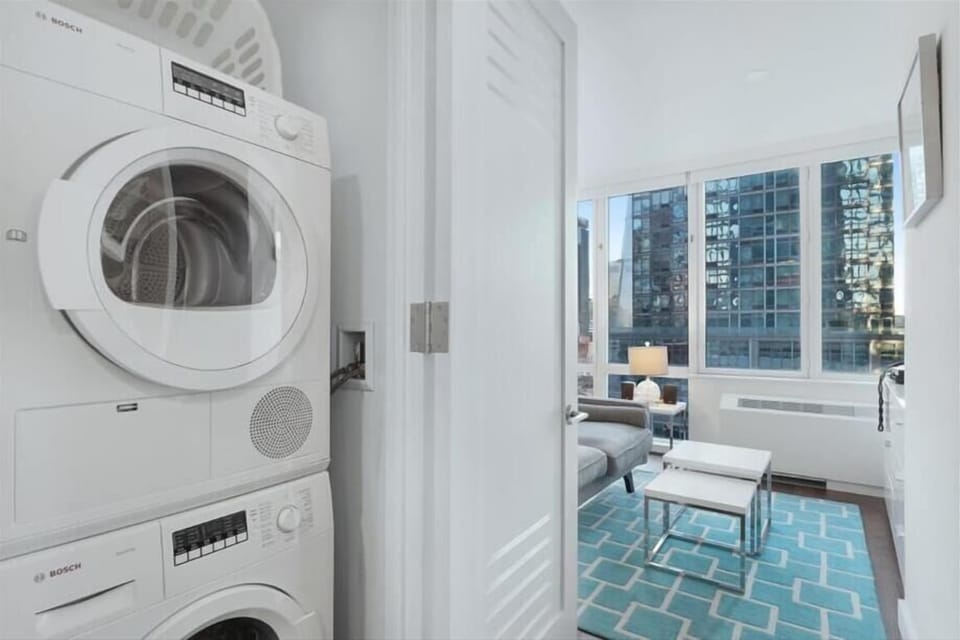 Midtown West New York Studio Misc.