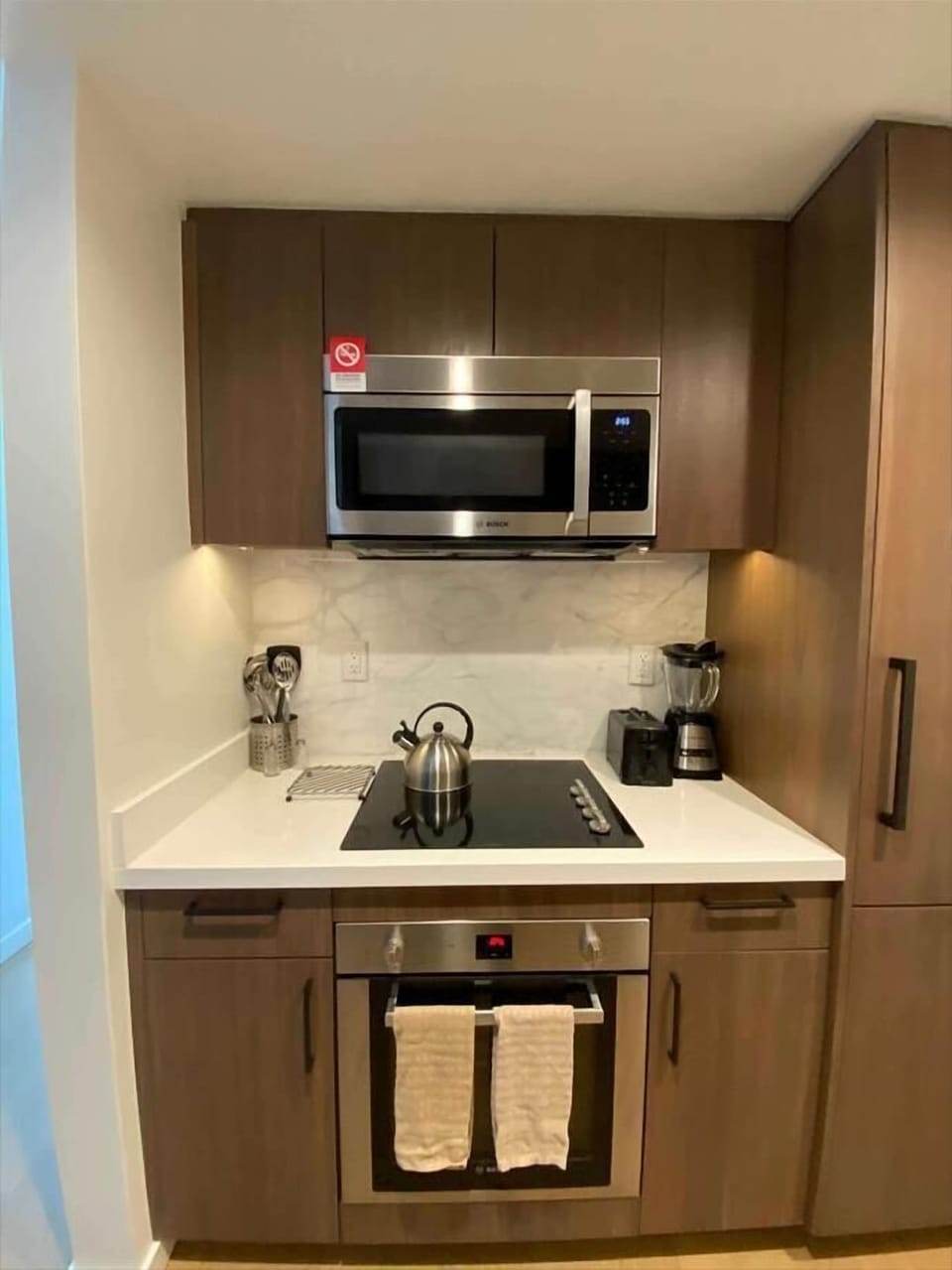 Financial District San Francisco 1 Bedroom Kitchen