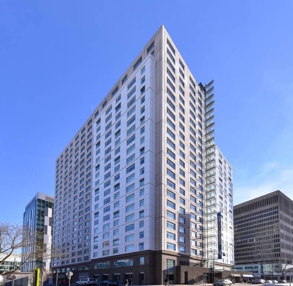 Cambridge 1 Bedroom Building Exterior