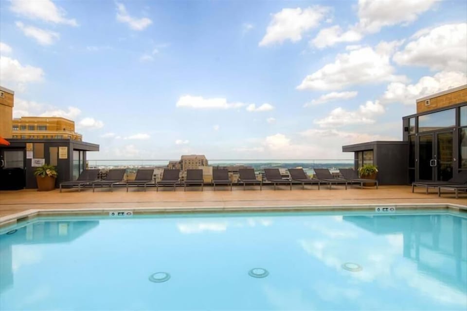 South Arlington Arlington 2 Bedroom Pool