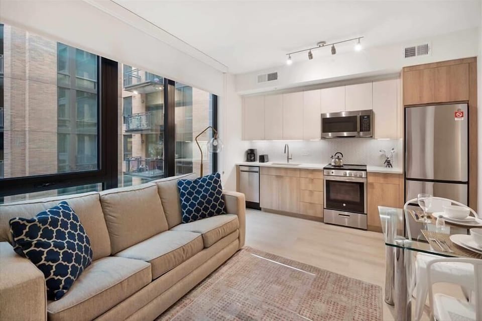 Noma Washington 1 Bedroom Living Room