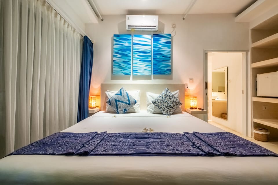 Bungalow, Garden View | In-room safe, iron/ironing board (on request), bed sheets