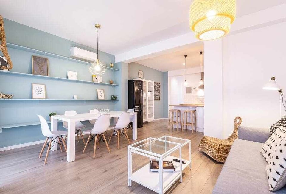 Living room,Dining area